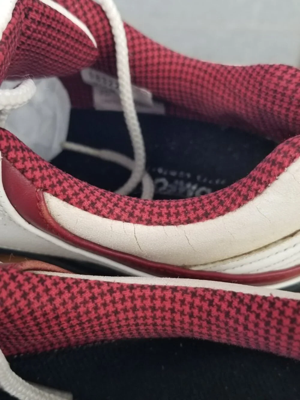 Women's Footjoy Golf Shoes White Red Check Size 7.5 E-Comfort Soft Cleats 98322